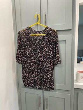 Eloquii Black Floral Button-Front Blouse with Pink Accents
